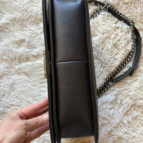 Large Chanel boy bag - Picture 3 of 11